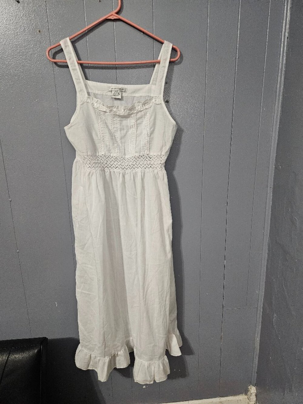 Laura Ashley White Prairie Midi Dress Size Medium Sleeveless Ruffle